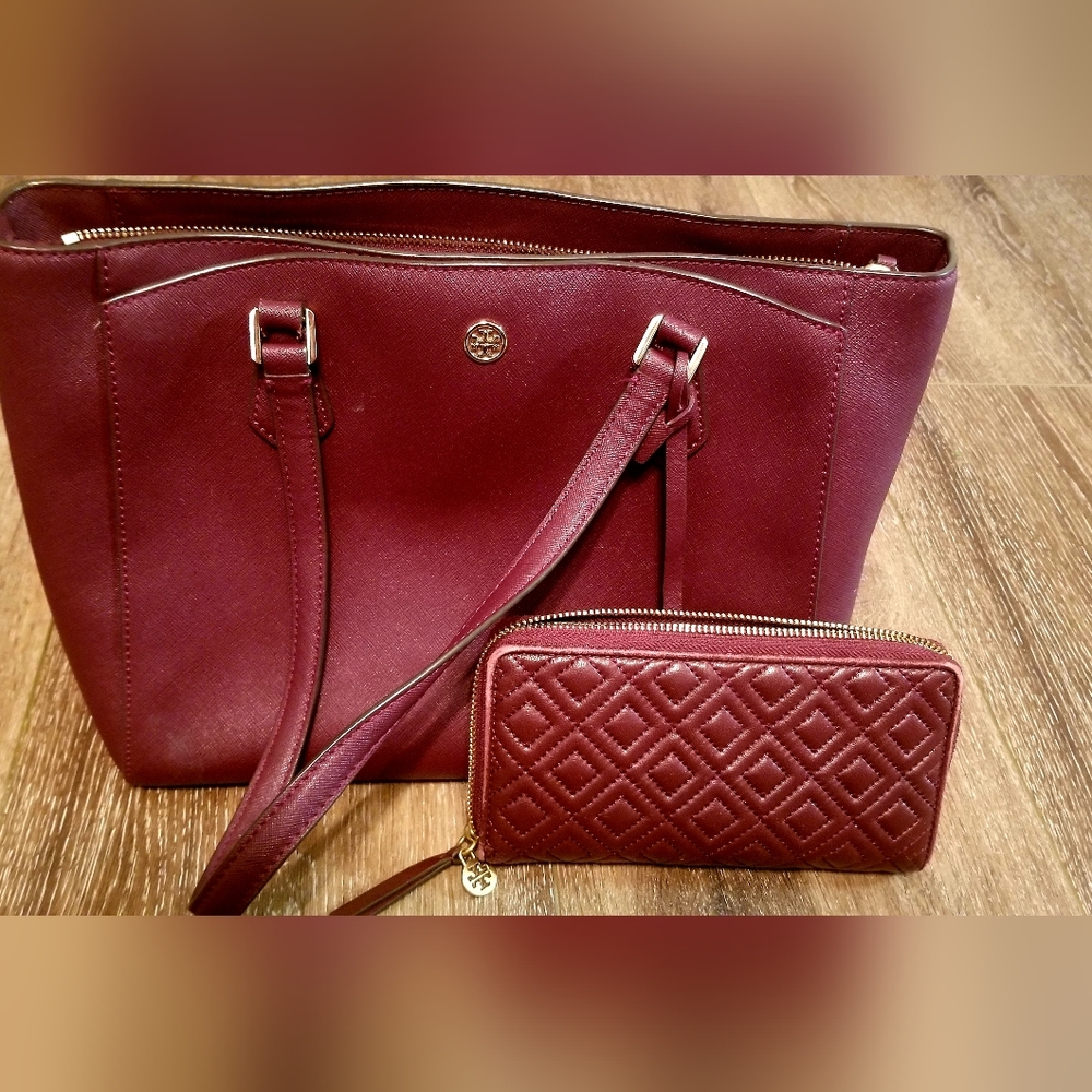 TORCH BURCH PURSE AND WALLET